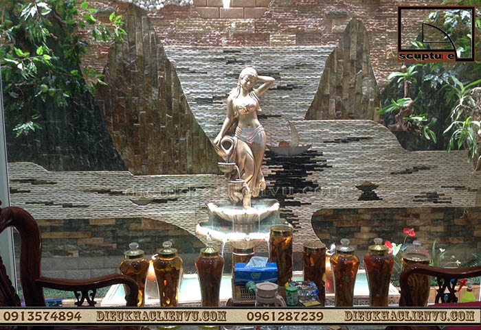 Tiểu cảnh trang trí cùng Phù điêu cô gái đẹp